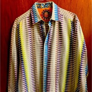 Sharp looking Robert Graham XL shirt